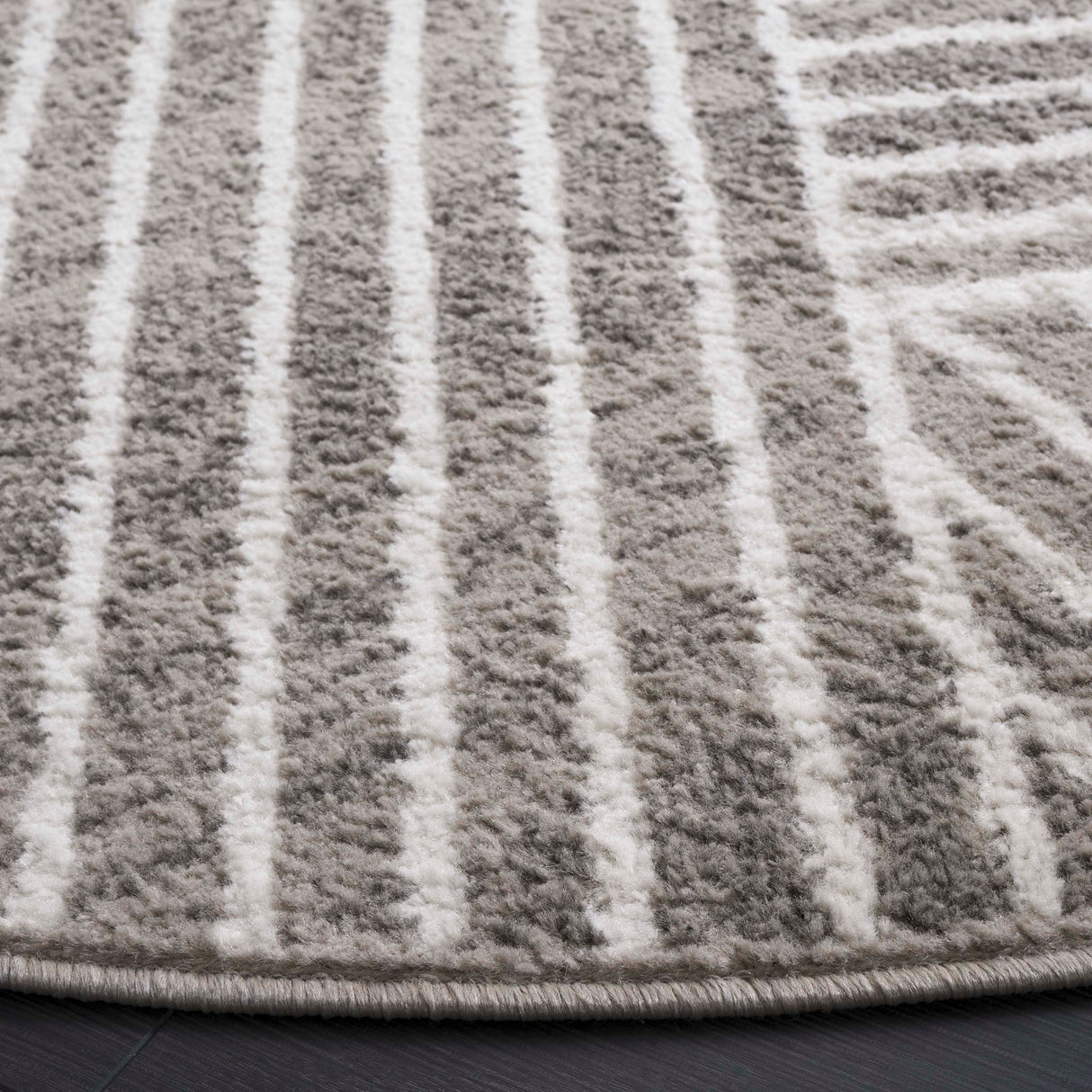 Safavieh Pyramid Pyr241F Grey/Ivory Rug.
