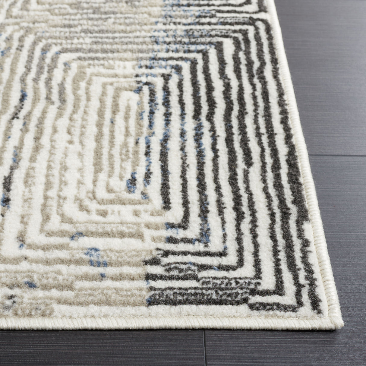 Safavieh Pyramid Pyr249A Ivory Grey/Navy Rug.