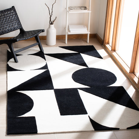 Safavieh Rodeo Drive Rd857A Ivory/Black Rug.