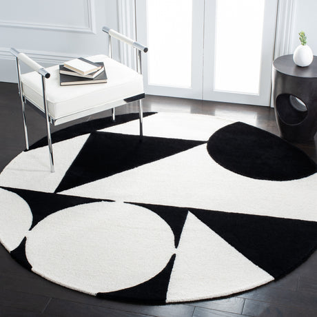 Safavieh Rodeo Drive Rd857A Ivory/Black Rug.