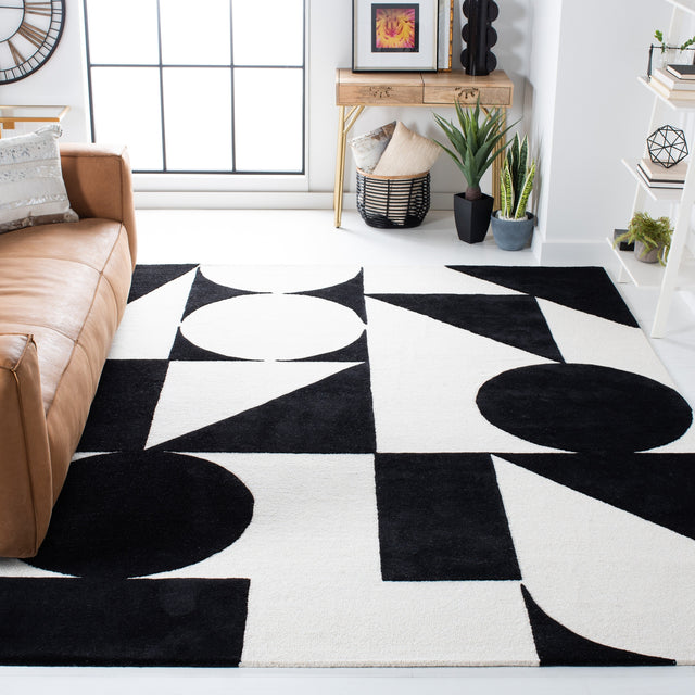 Safavieh Rodeo Drive Rd857A Ivory/Black Rug.