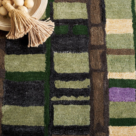 Safavieh Rodeo Drive Rd976Y Green/Purple Rug.
