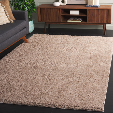 Safavieh Rumi Shag Rms120B Beige Rug.