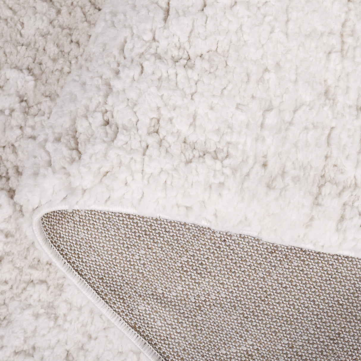 Safavieh Rumi Shag Rms122A Ivory/Light Beige Rug.