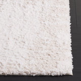 Safavieh Rumi Shag Rms124A Ivory/Light Beige Rug.