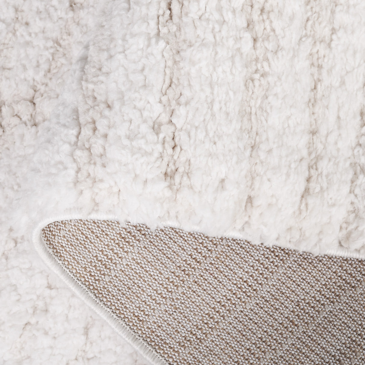 Safavieh Rumi Shag Rms130A Ivory/Light Beige Rug.