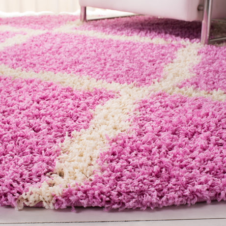 Safavieh Sgd-Dallas Shag Sgds257I Pink/Ivory Rug.