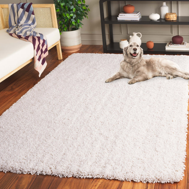 Safavieh Luxe Shag Sgx800A White Rug.