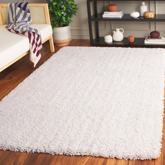 Safavieh Luxe Shag Sgx800A White Rug.