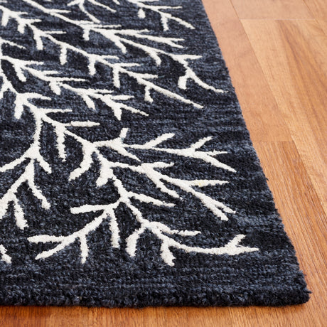 Safavieh Soho Soh257Z Black/Ivory Rug.