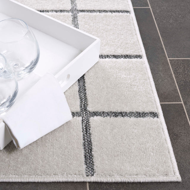 Safavieh Stella Sta108B Ivory/Grey Rug.