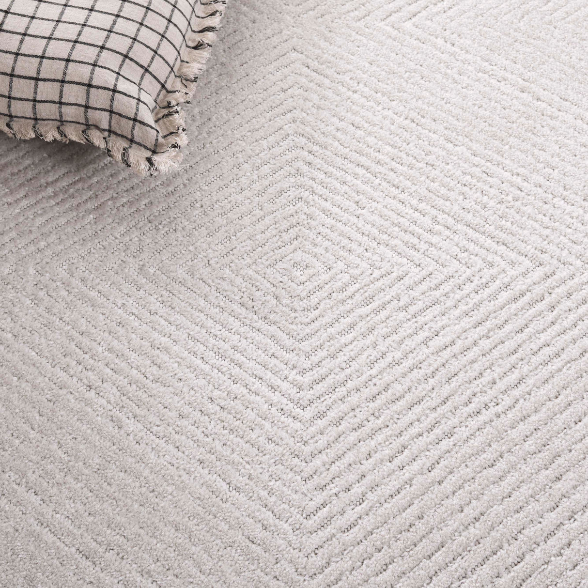 Safavieh Stella Sta112B Ivory Rug.