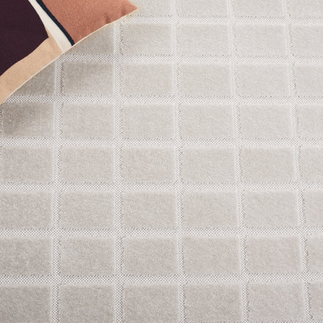 Safavieh Stella Sta114A Ivory Rug.