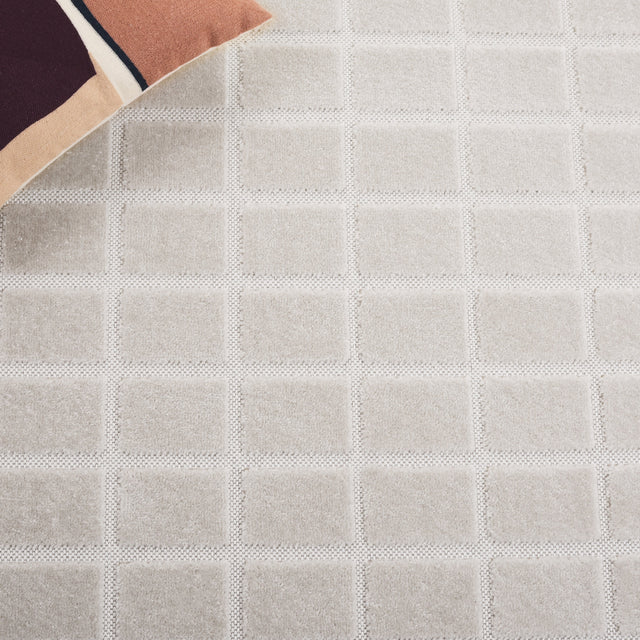 Safavieh Stella Sta114A Ivory Rug.