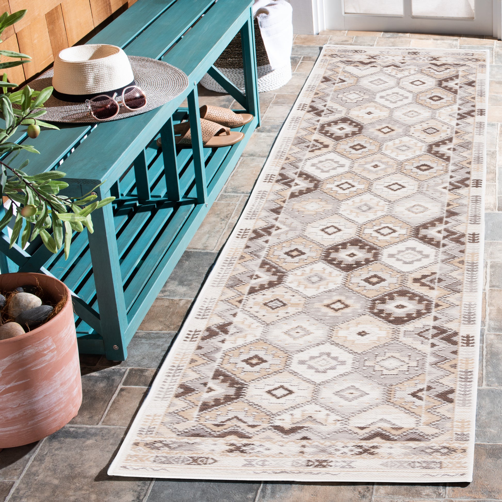 Safavieh Sunrise Sun630B Ivory/Beige Brown Area Rug