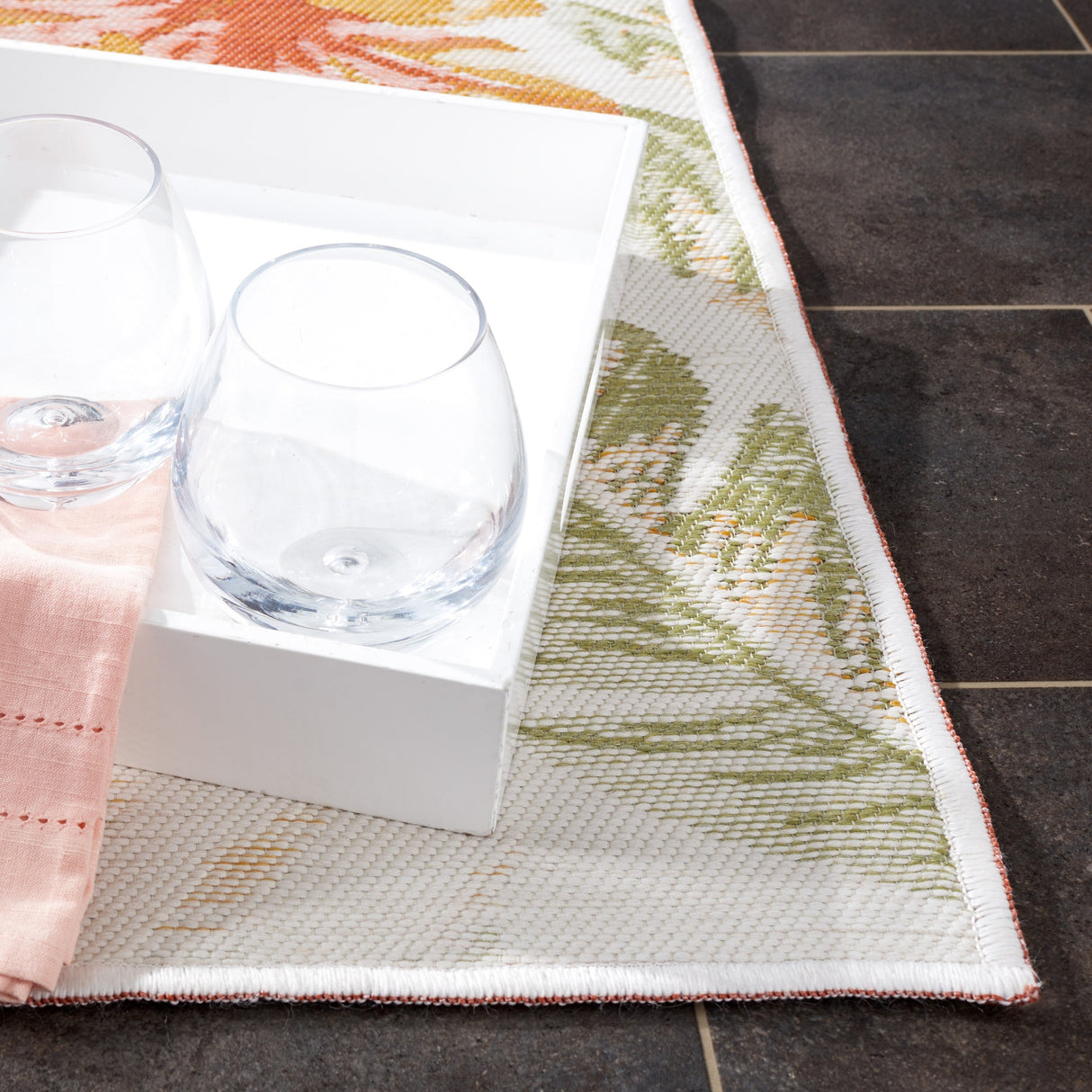 Safavieh Sunrise Sun671A Ivory/Rust Sage Rug.