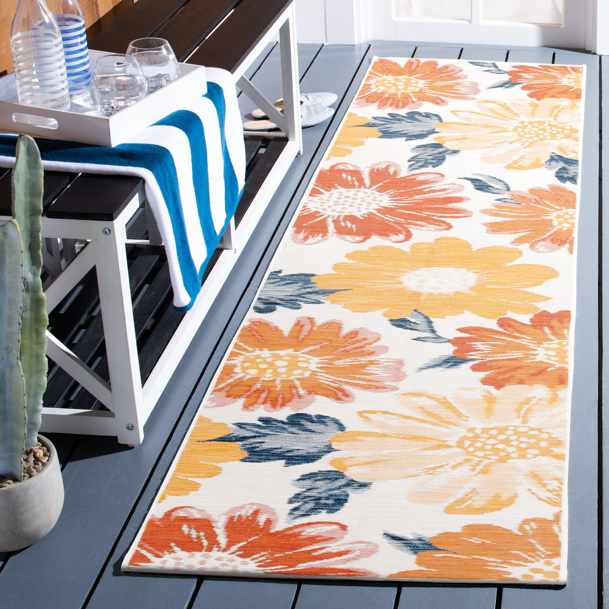 Safavieh Sunrise Sun689A Ivory/Rust Gold Rug.