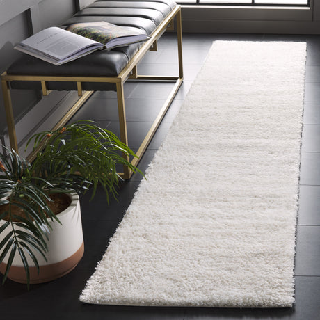 Safavieh Tahoe Shag Tho653E Ivory/Taupe Rug.