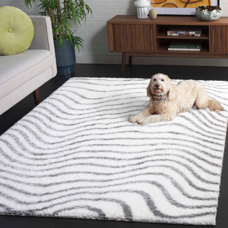 Safavieh Tahoe Shag Tho680F Ivory/Grey Rug.