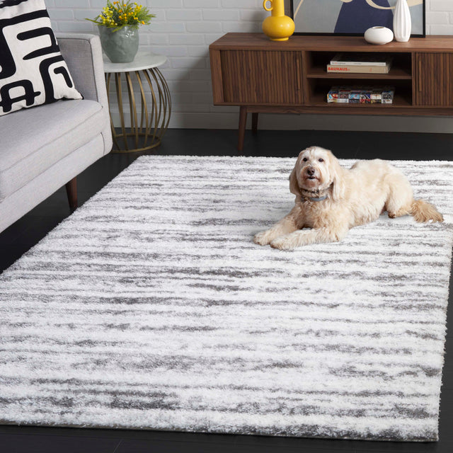 Safavieh Tahoe Shag Tho686H Ivory/Dark Grey Rug.