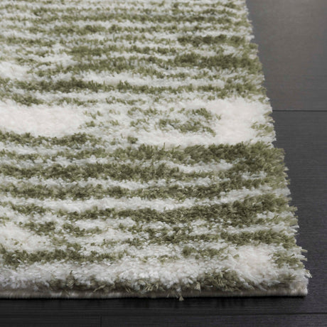 Safavieh Tahoe Shag Tho688W Ivory/Green Rug.