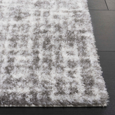 Safavieh Tahoe Shag Tho690F Ivory/Grey Rug.