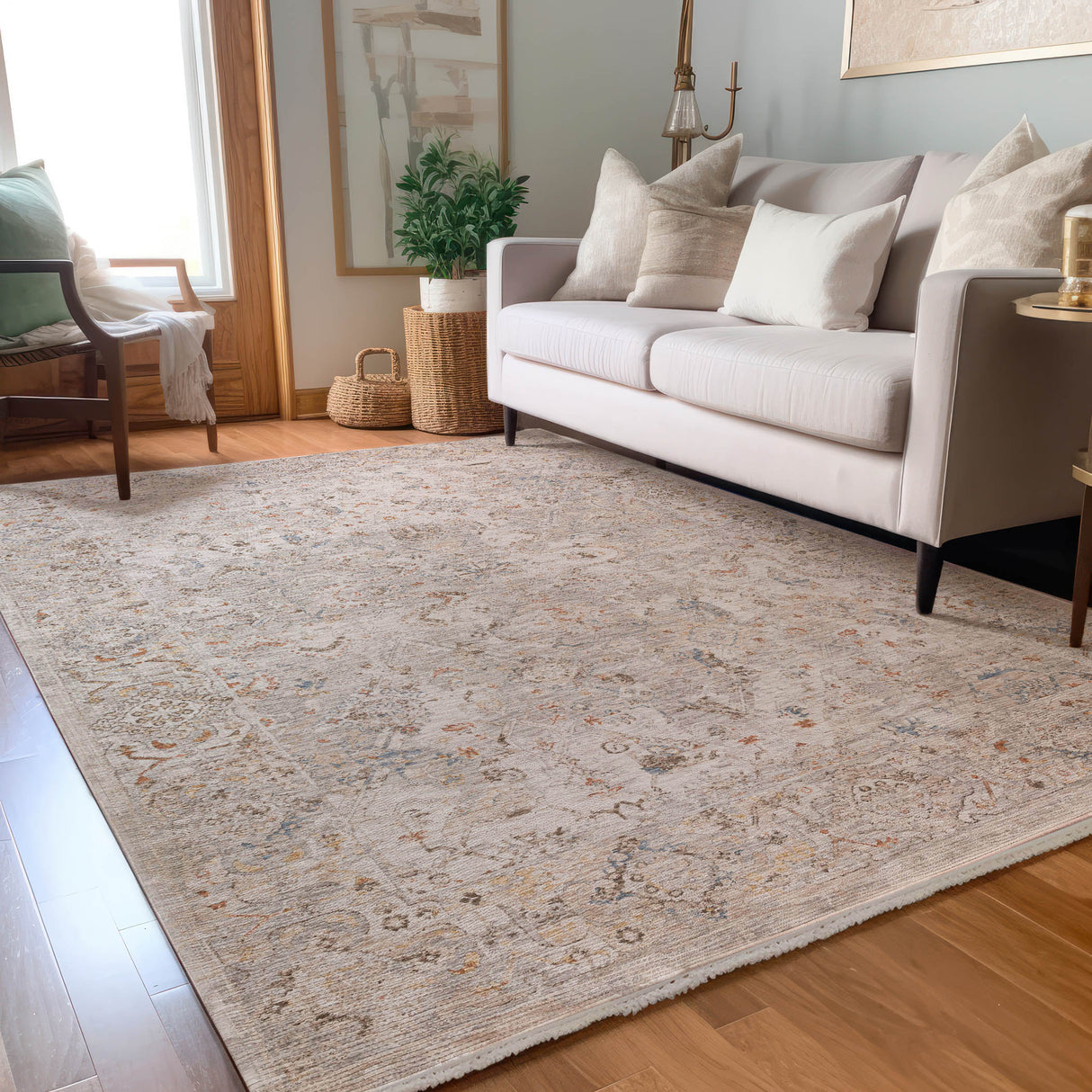 Dalyn Vienna VI3 Machine Made Traditional Ivory Rug