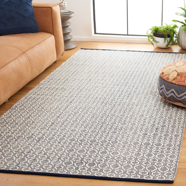 Safavieh Vermont Vrm905N Navy/Ivory Rug.