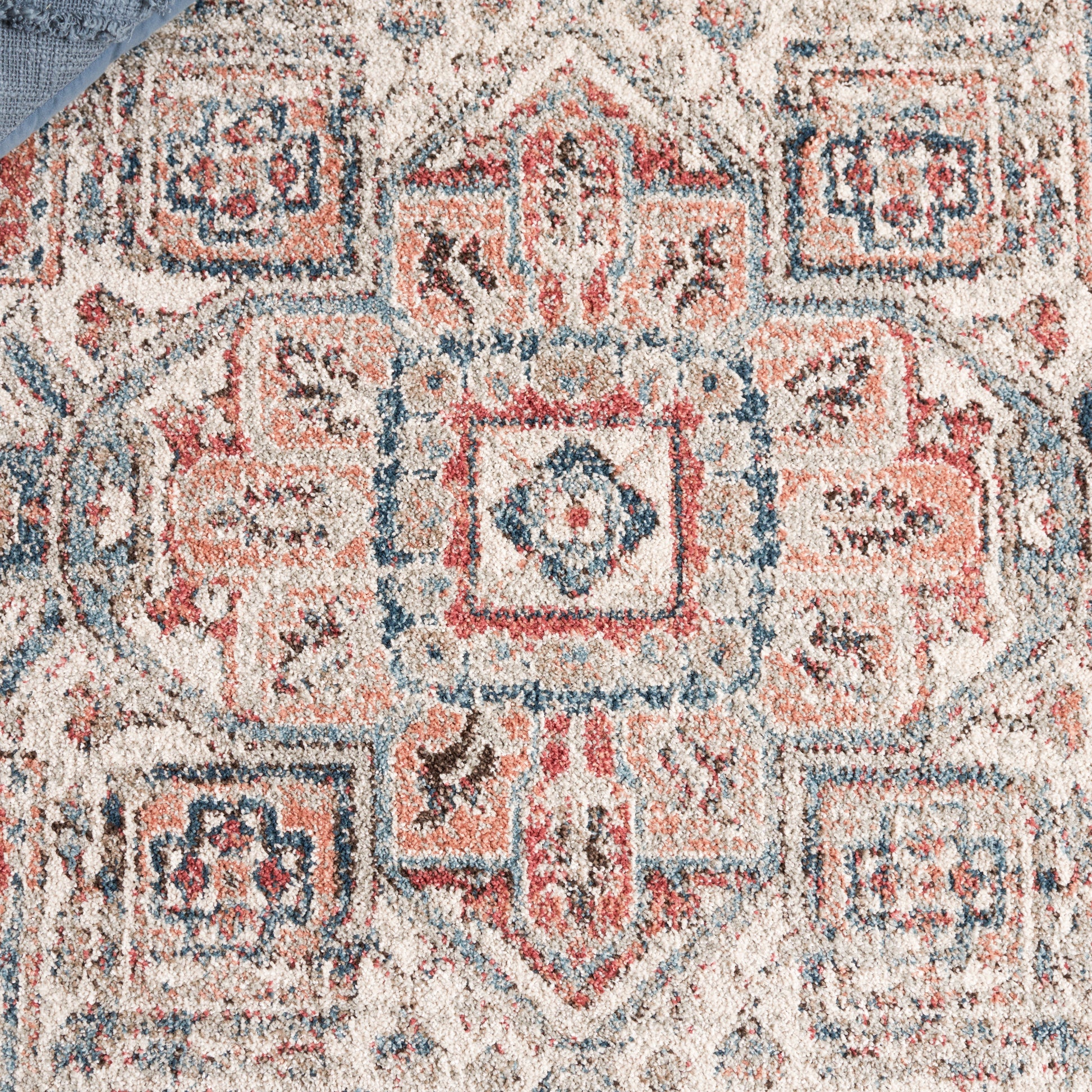 Safavieh Vintage Tabriz Vta208P Rust/Blue Area Rug