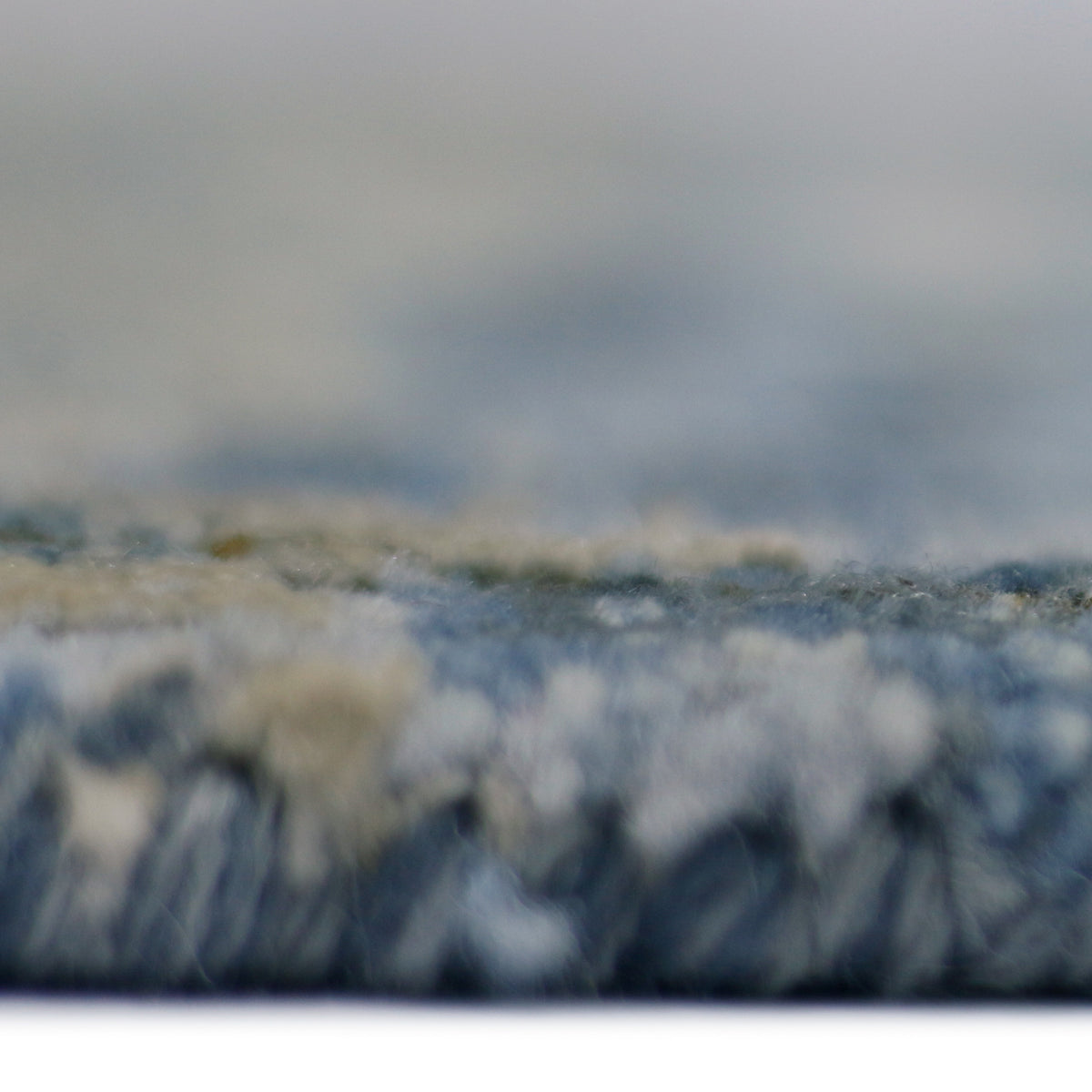 Amer Zenith ZEN-82 Blue Sapphire area rug - profile view