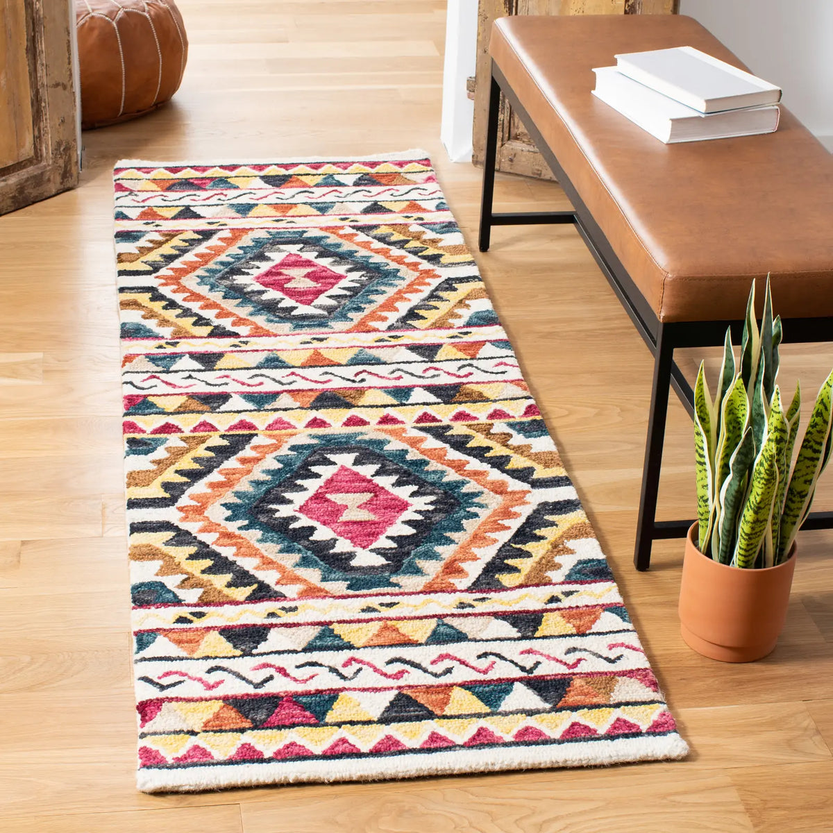 Safavieh Aspen 2'-3" x 7'-0" Rug in Rust / Ivory