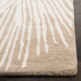 Safavieh Soho 2'-3" x 8'-0" Rug in Beige / Ivory