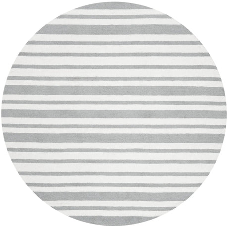 Safavieh Safavieh Kids 5'-0" x 5'-0" Rug in Grey / Multi