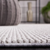 Safavieh Lotus 4'-0" x 6'-0" Rug in White