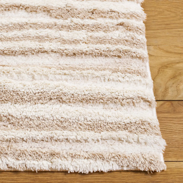 Safavieh Seattle Shag 900 4'-0" x 6'-0" Rug in Ivory / Beige