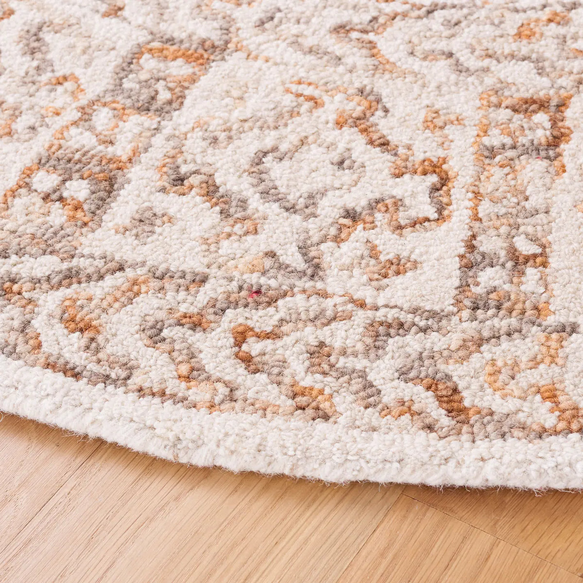 Safavieh Aspen 5'-0" x 5'-0" Rug in Ivory / Sage