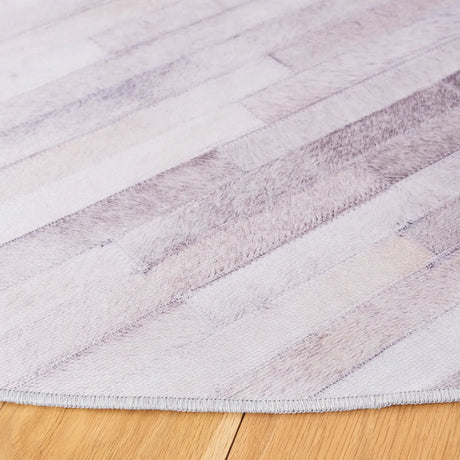 Safavieh Faux Hide 6'-0" x 6'-0" Rug in Ivory / Grey