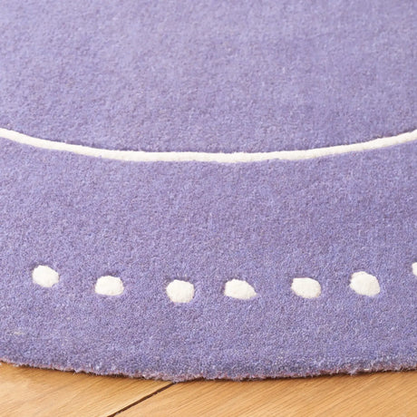 Safavieh Bella 5'-0" x 5'-0" Rug in Lavander / Ivory