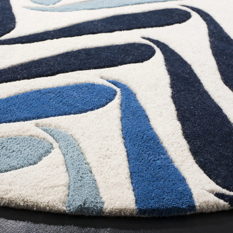 Safavieh Soho 6'-0" x 6'-0" Rug in Ivory / Blue