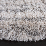 Safavieh Iceland Shag 6'-7" x 6'-7" Rug in Ivory / Grey
