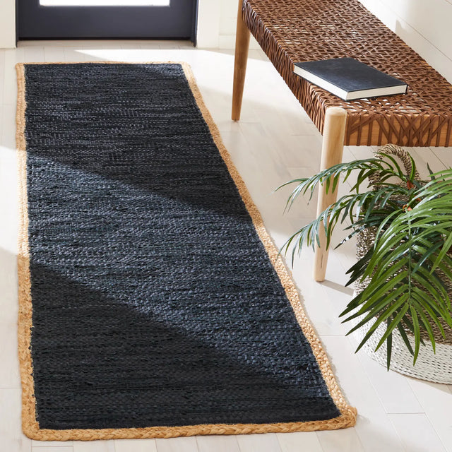 Safavieh Cape Cod 2'-3" x 8'-0" Rug in Black / Natural