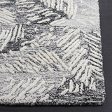 Safavieh Glamour 4'-0" x 6'-0" Rug in Black / Ivory