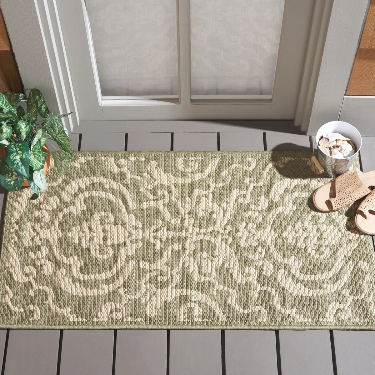 Safavieh Courtyard 2'-0" x 3'-7" Rug in Olive / Natural