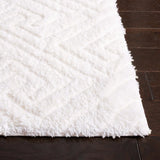 Safavieh Tahoe Shag 4'-0" x 6'-0" Rug in White