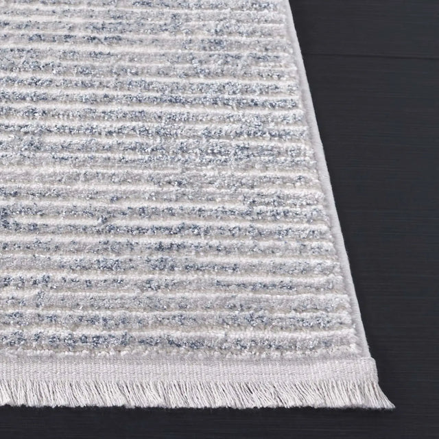 Safavieh Whisper 4'-0" x 6'-0" Rug in Blue / Grey