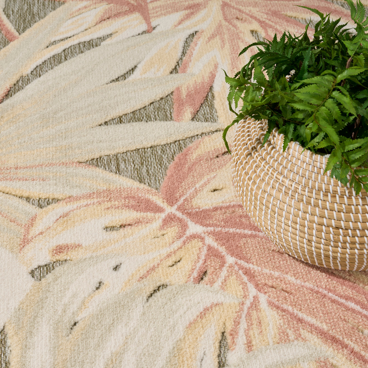 Nourison Aloha ALH43 Machine Made Sage, Rose Rug