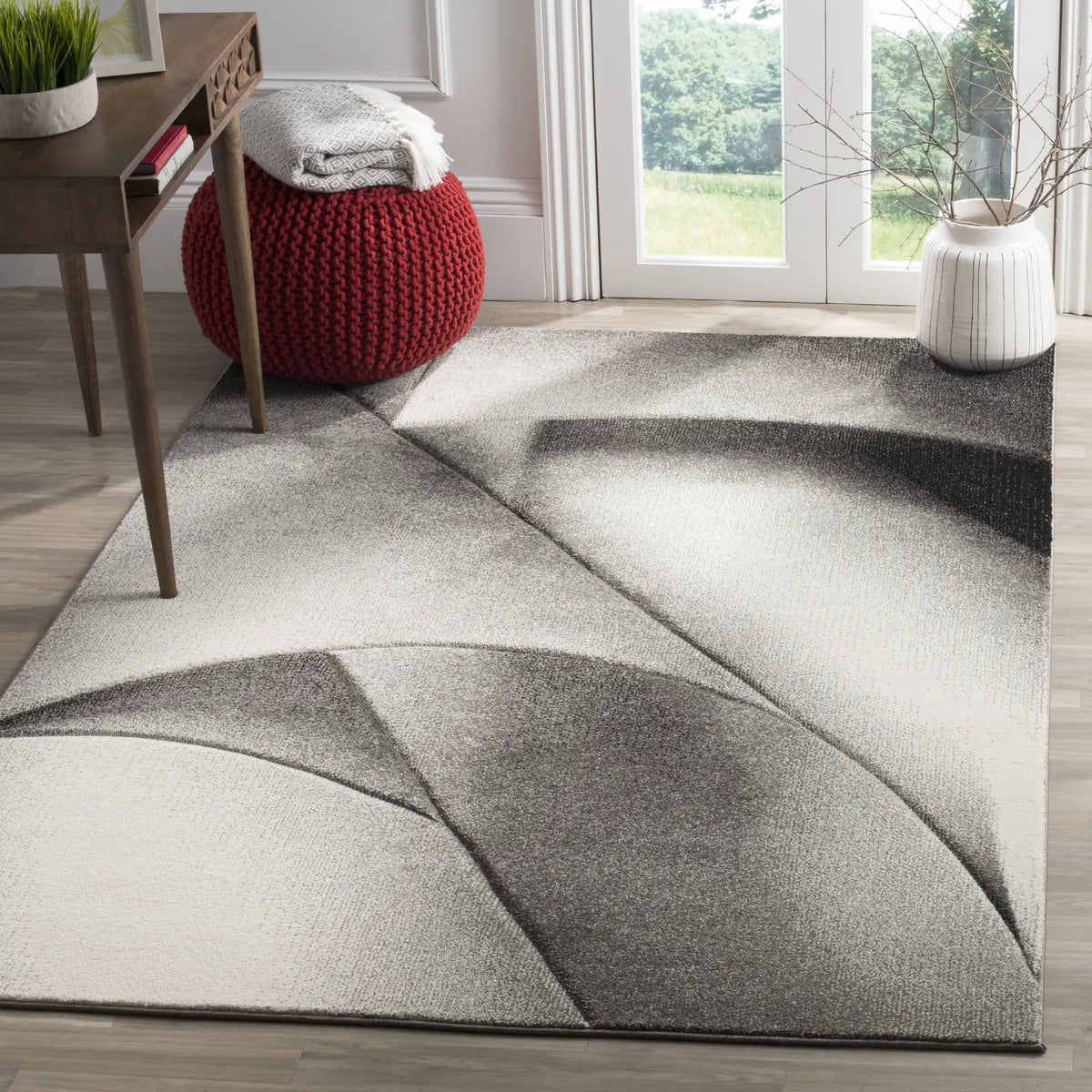 Safavieh Hollywood 4'-0" x 6'-0" Rug in Grey / Dark Grey