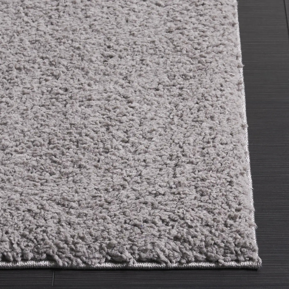 Safavieh Rumi Shag 4'-0" x 6'-0" Rug in Dark Grey