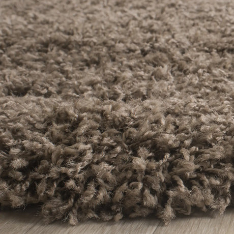 Safavieh Sgl-Laguna Shag 2'-3" x 8'-0" Rug in Taupe
