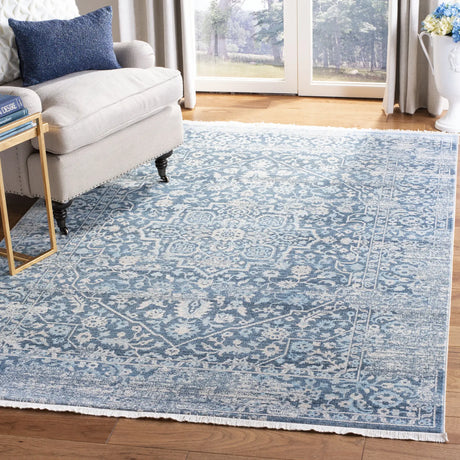 Safavieh Vintage Persian 5'-0" x 7'-6" Rug in Blue / Ivory